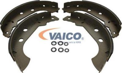 VAICO V42-4130 комплект тормозных колодок на PEUGEOT 405 II (4B)