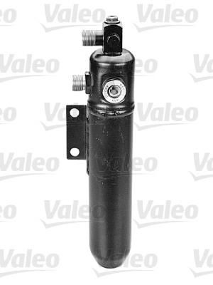 Valeo 815975 осушитель, кондиционер на MERCEDES-BENZ ACTROS MP2 / MP3