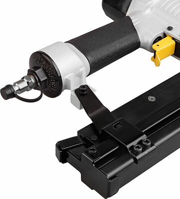 Kranz KR-16-1610 Пневмопистолет гвоздезабивной (нейлер) 2в1 N50/S40 KRANZ