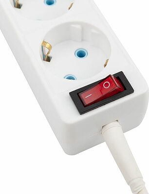 PROconnect 11-7207 Удлинитель 3 гнезда, 10м, 3х0,75мм², с/з, с кнопкой, белый PROconnect