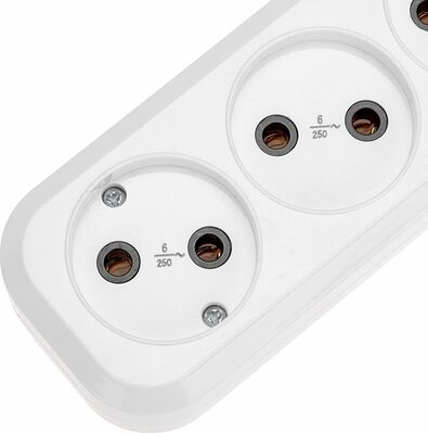 PROconnect 13-4206 Удлинитель 3 гнезда, 3м, 2х0,75мм², б/з, белый PROconnect