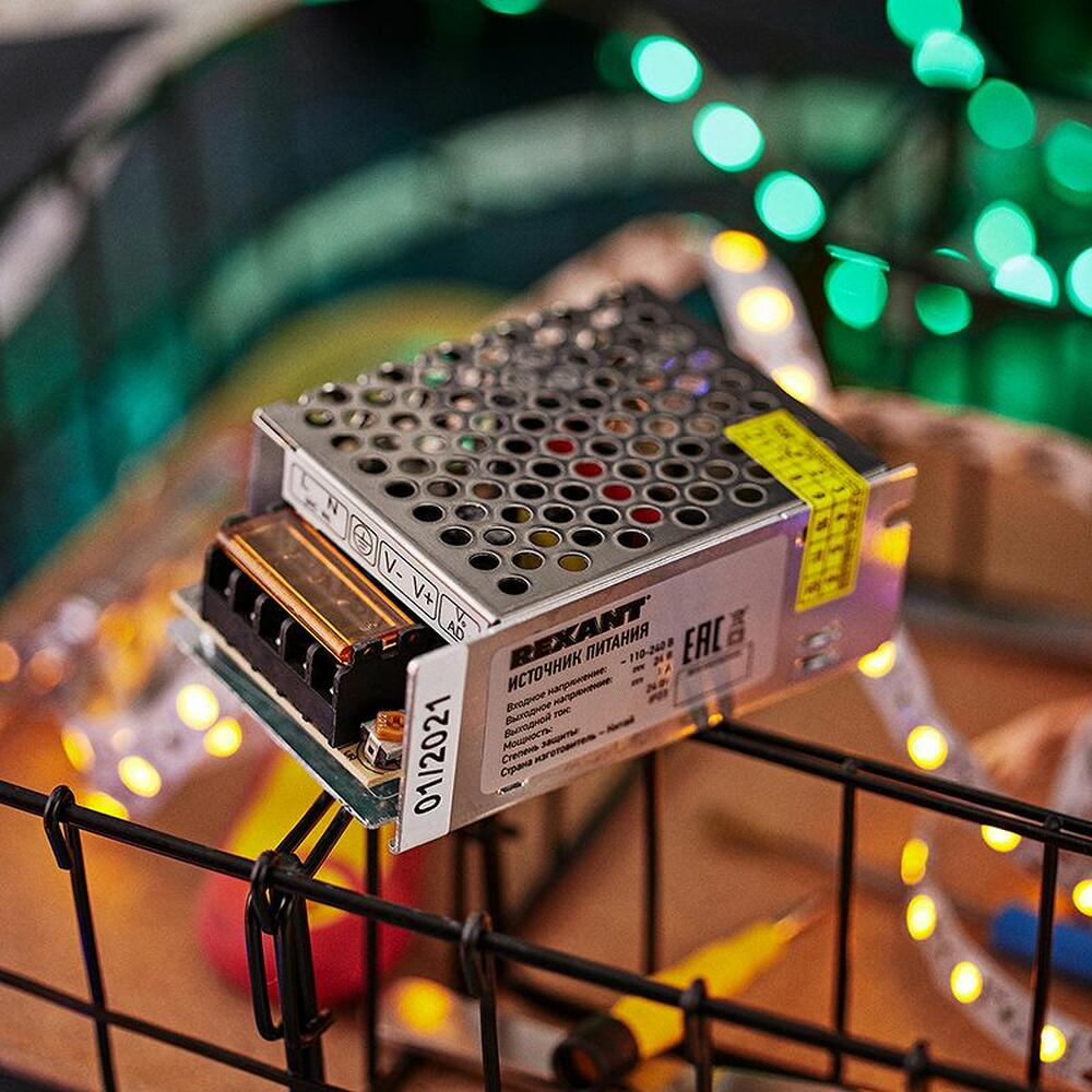 REXANT 201-024-1 Источник питания AC 110-250V/DC 24V 1A 24W с разъемами под винт (IP20)