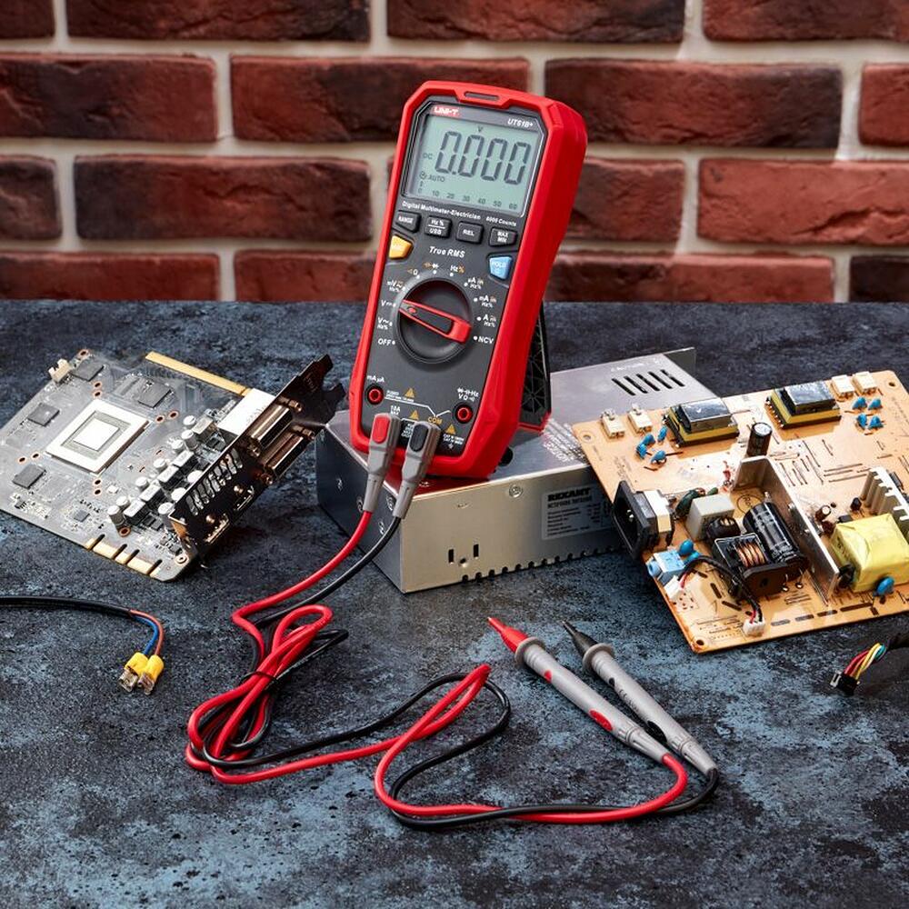 UNI-T 13-0092 Профессиональный мультиметр UNI-T UT61B+