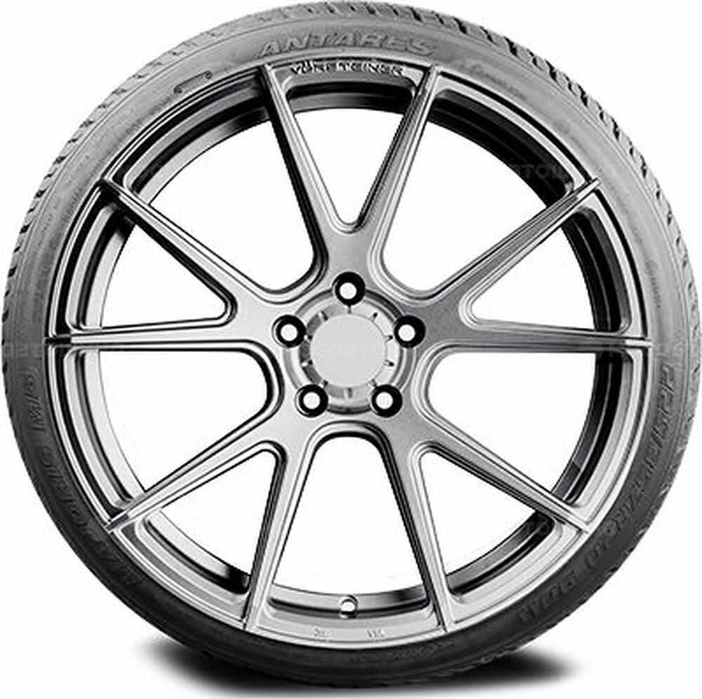 Vista lateral Antares Majoris m5 285/40 R24 112V