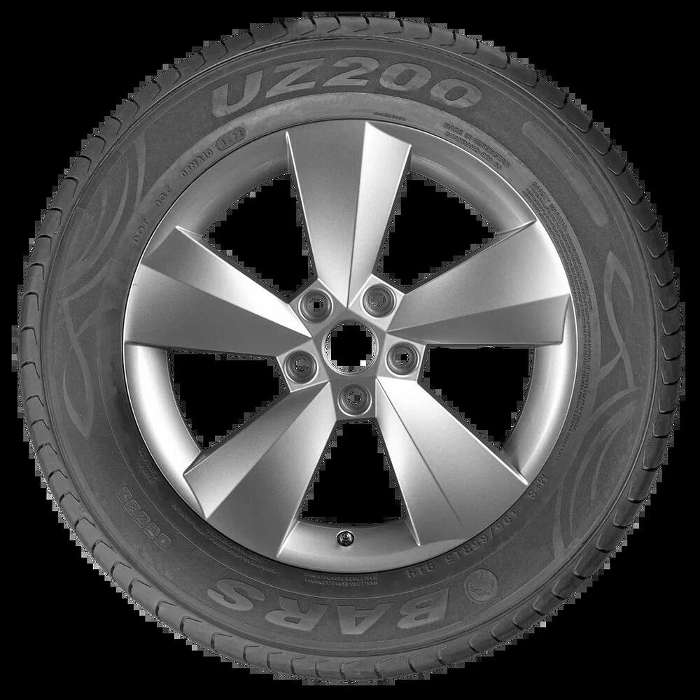 Vista lateral  Bars UZ220 215/60 R16 60V