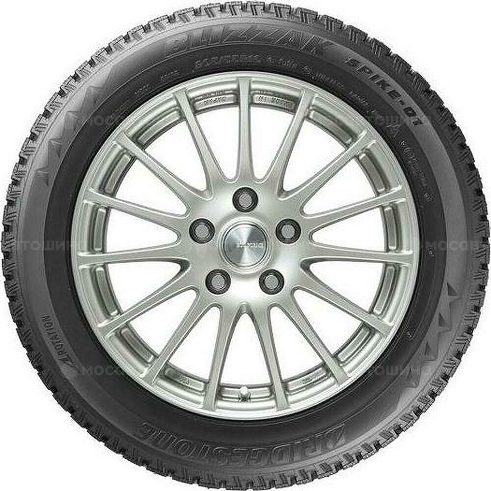 Vista lateral Bridgestone Blizzak Spike-01 175/70 R20 84T 