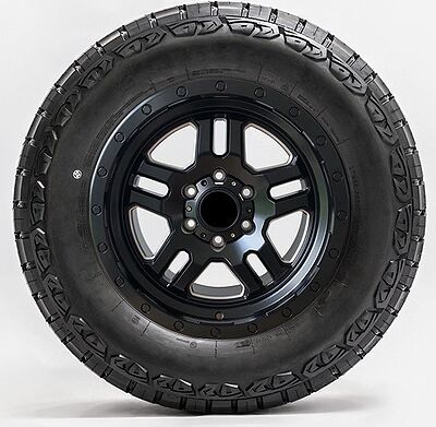 Compasal Grindor R/T 245/65 R17 117/114Q 