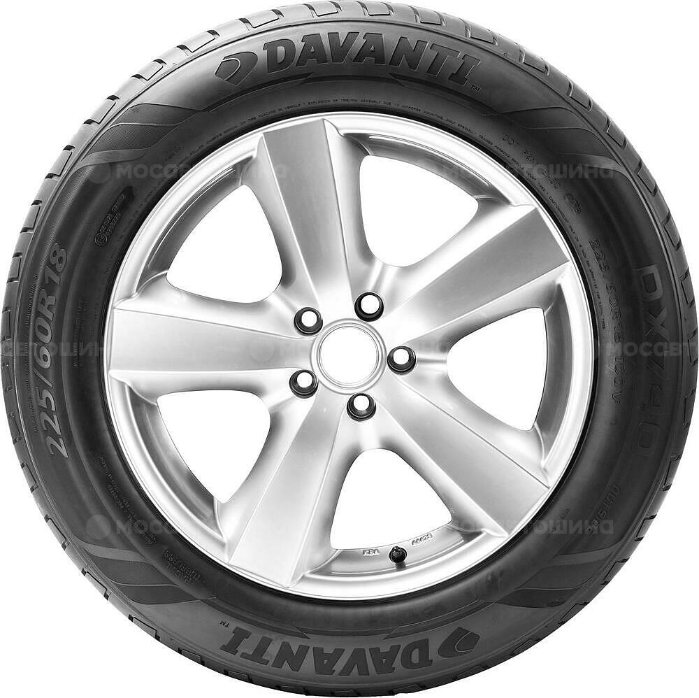 Vista lateral Davanti DX740 255/65 R17 110H