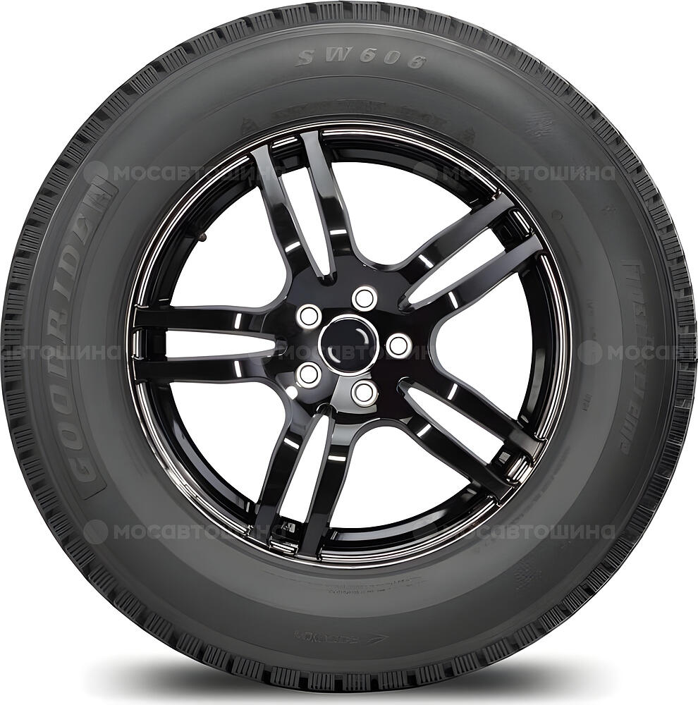 Vista lateral Goodride SW606 225/70 R15C 112/110R