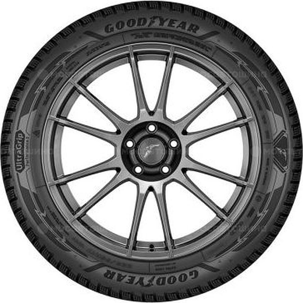 Vista lateral Goodyear Ultragrip Performance 3 255/40 R20 101T