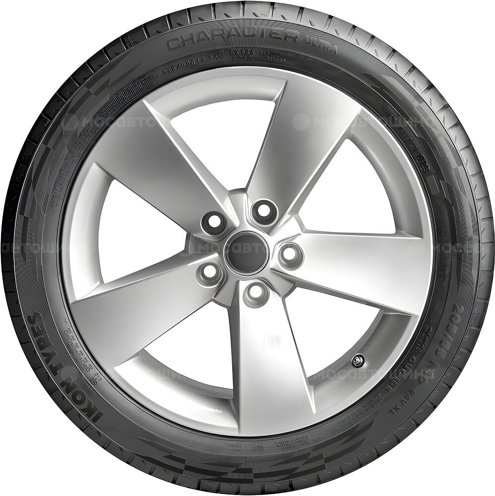 Vista lateral  Ikon Character Ultra 225/50 R17 98W XL