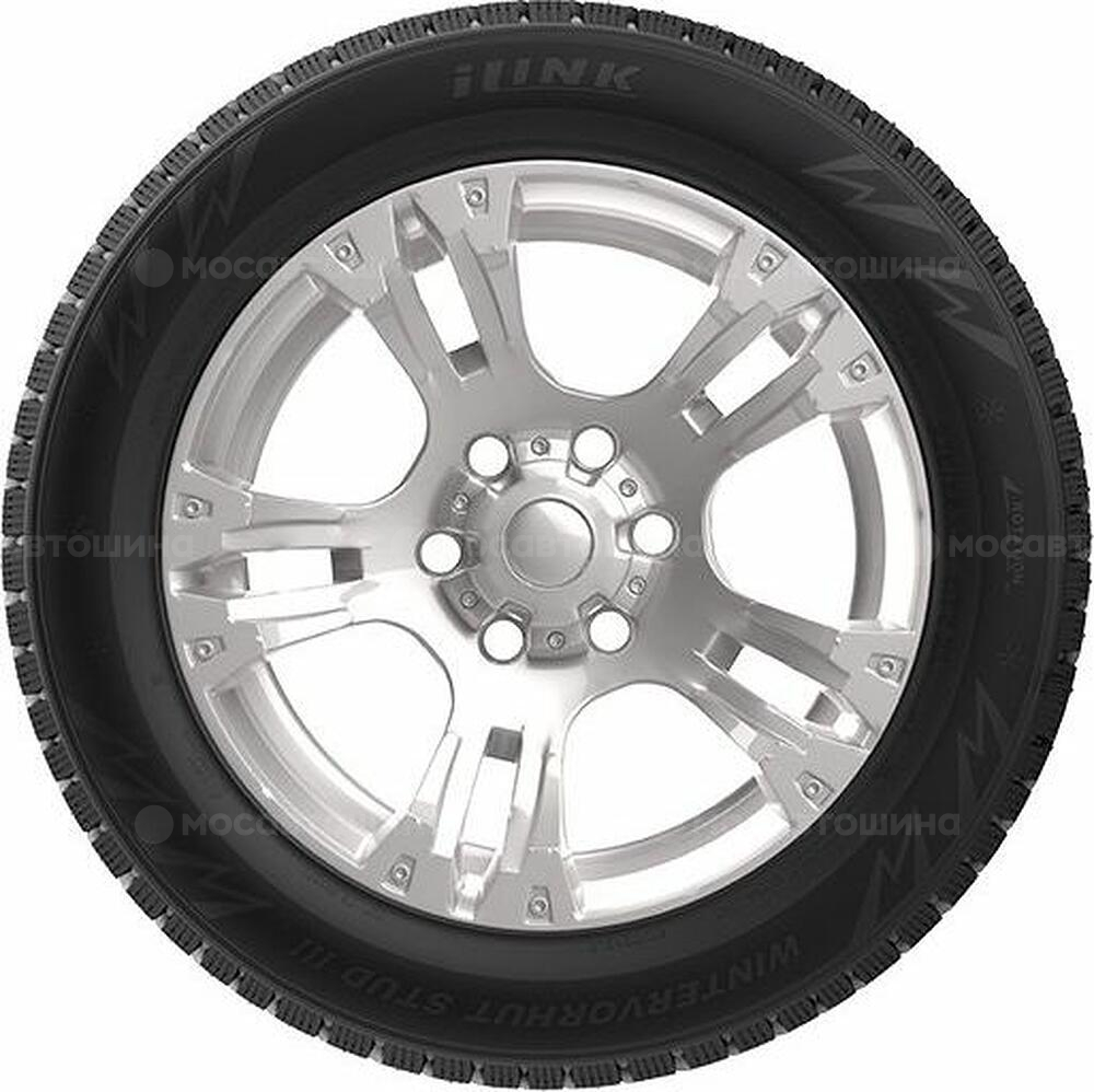 Vista lateral iLINK Wintervorhut Stud III 235/65 R16C 121/119R