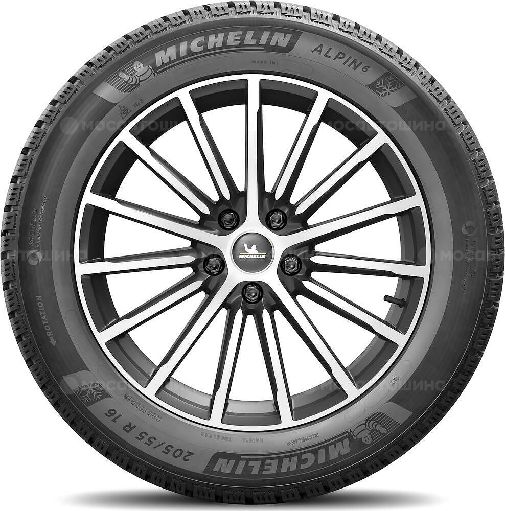 Vista lateral Michelin Alpin A6 175/65 R17 87H 