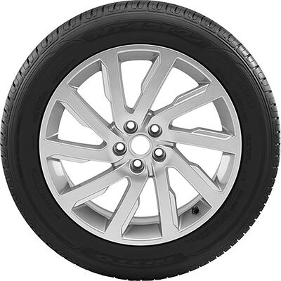 Nitto NT421Q 235/55 R20 105H