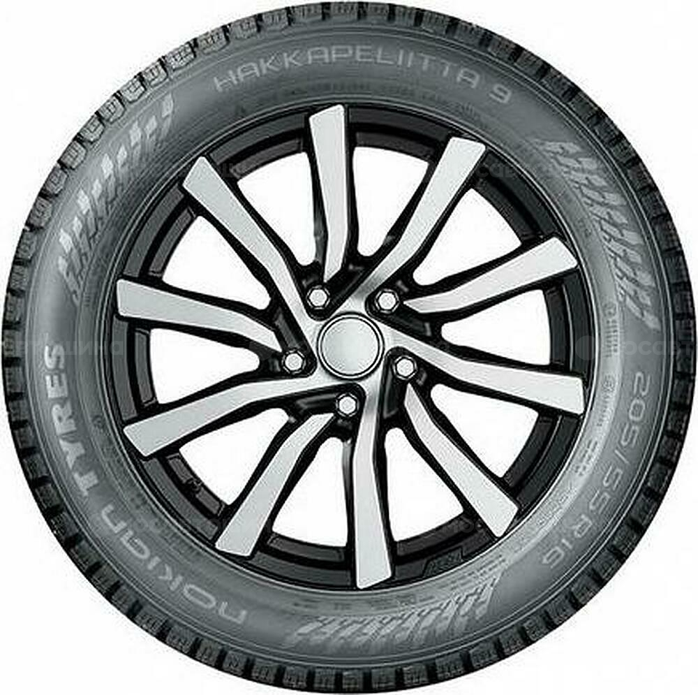 Vista lateral Nokian Hakkapeliitta 9 205/55 R16 T RF