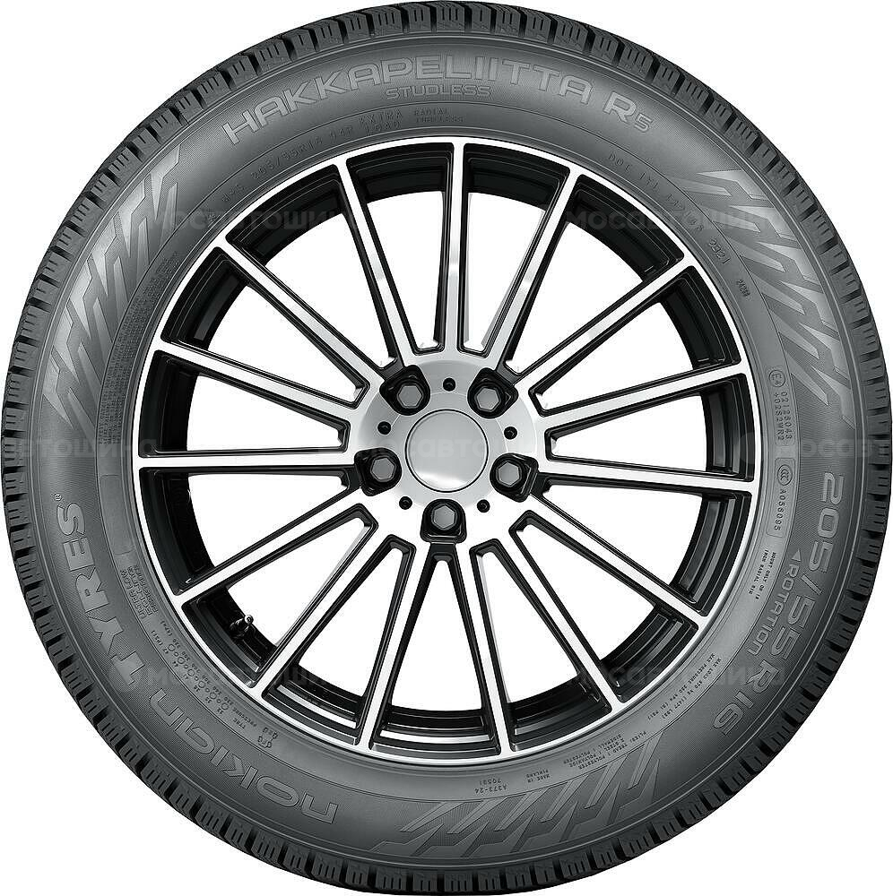 Vista lateral Nokian Hakkapeliitta R5 225/55 R16 99R XL