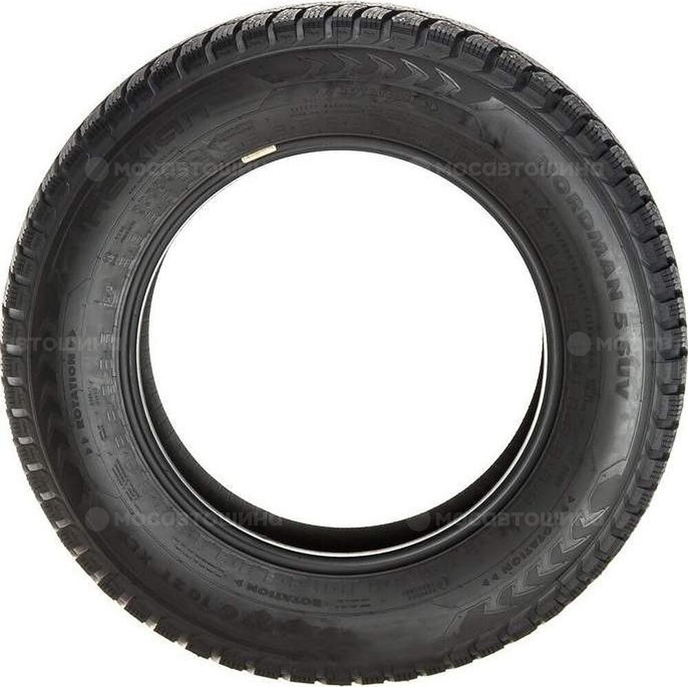 Vista lateral Nordman 5 SUV 235/60 R18