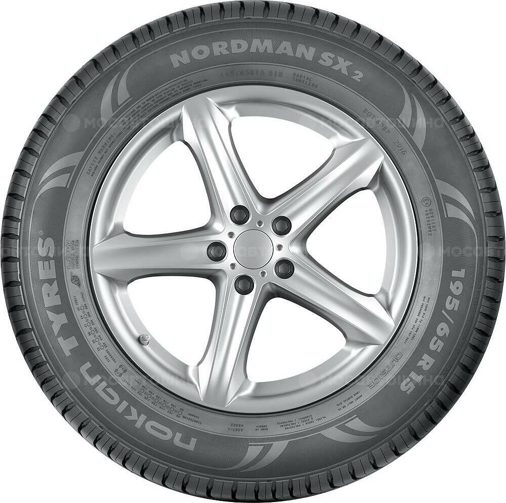 Vista lateral Nordman SX2 205/70 R15 96T
