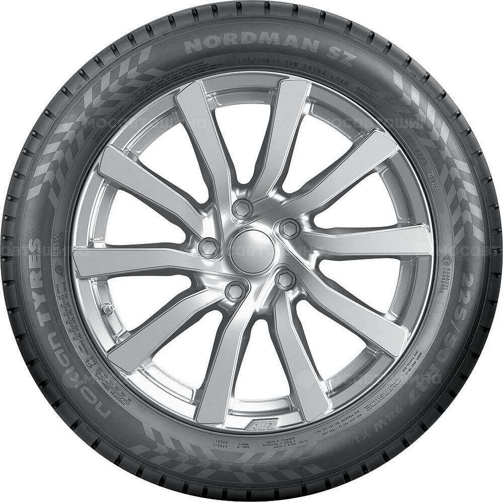 Vista lateral Nordman SZ 215/55 R16 97H