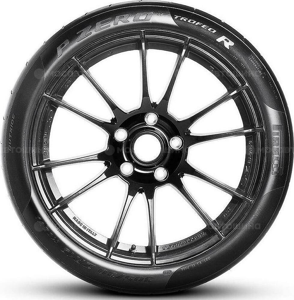 Vista lateral Pirelli Pzero trofeo race 265/40 R18 101Y