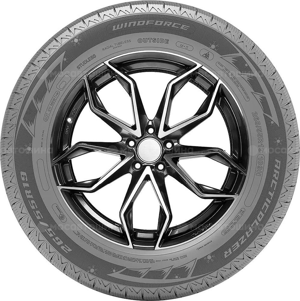 Vista lateral  Windforce Arctic Blazer 215/70 R16 100T