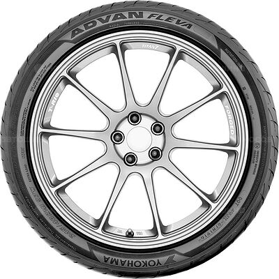 Yokohama Advan Fleva V701 225/55 R17 97W 