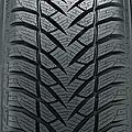 Goodyear UltraGrip 255/65 R17