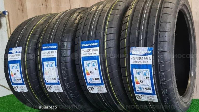 Автомобильные шины Windforce Catchfors UHP R17 [1793]
