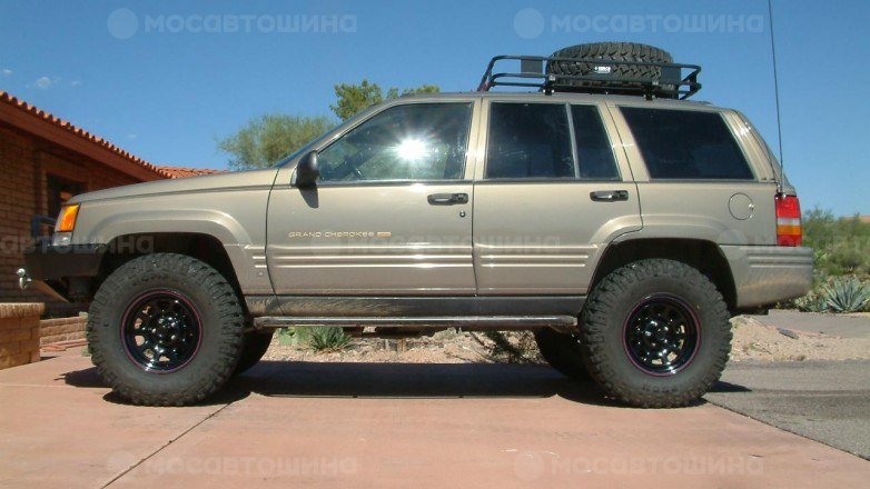 Автомобильные шины Mickey Thompson Baja MTZ на автомобиле Grand Cherokee [1301]