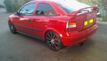 Llantas Momo Ten S en el vehículo Opel Astra G