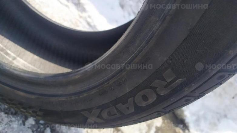 Автомобильные шины RoadX RXMotion U11 на автомобиле   [1942]