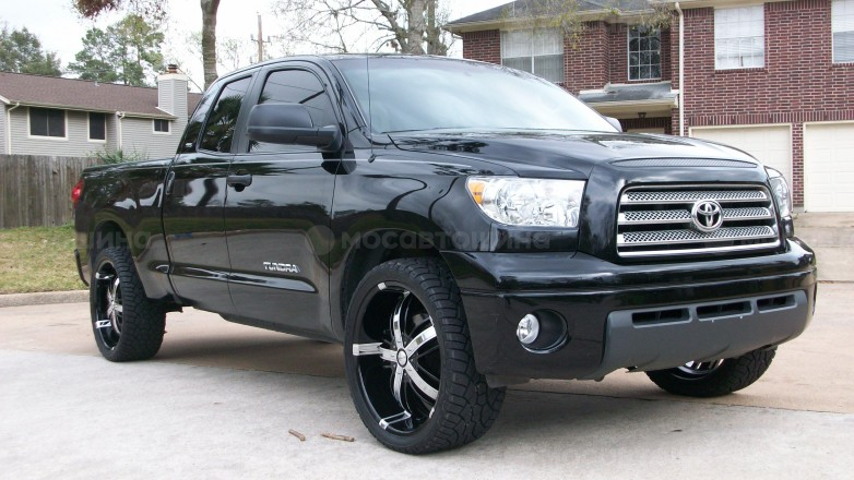 Автомобильные шины Cooper Zeon LTZ R24 на автомобиле Toyota Tundra [1305]