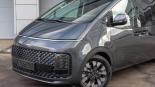 Llantas   en el vehículo  hyundai staria