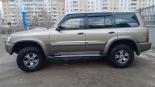 Llantas   en el vehículo  nissan patrol
