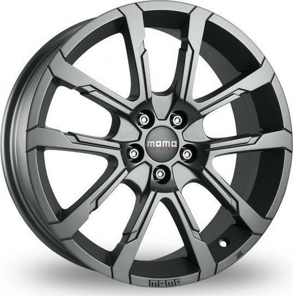 Momo Quantum 8x18 5x114.3 ET 42 Dia 72.3 