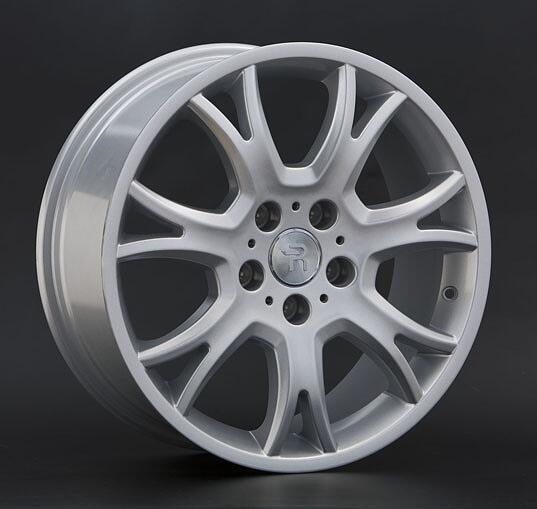 Replica B83 8x18 5x120 ET 46 Dia 74.1 silver
