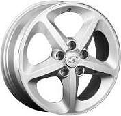 Replica HY532 6.5x17 5x114.3 ET 46 Dia 67.1 Silver