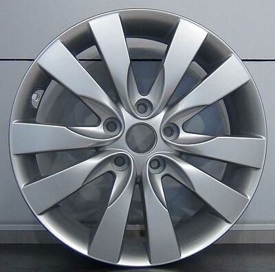 Replica KI546 6.5x17 5x114.3 ET 35 Dia 67.1 Silver