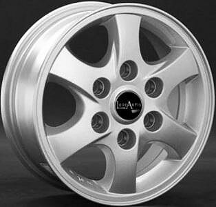 Replica RN69 6.5x16 5x114.3 ET 50 Dia 66.1 silver